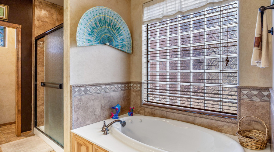 Garden Tub & Walk-in Shower