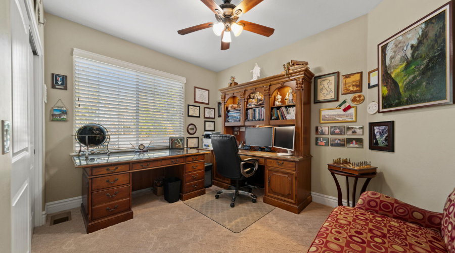 A front bedroom (current office)