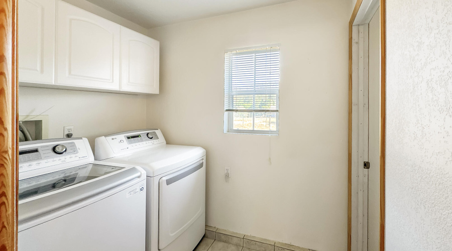 20 - Laundry Room