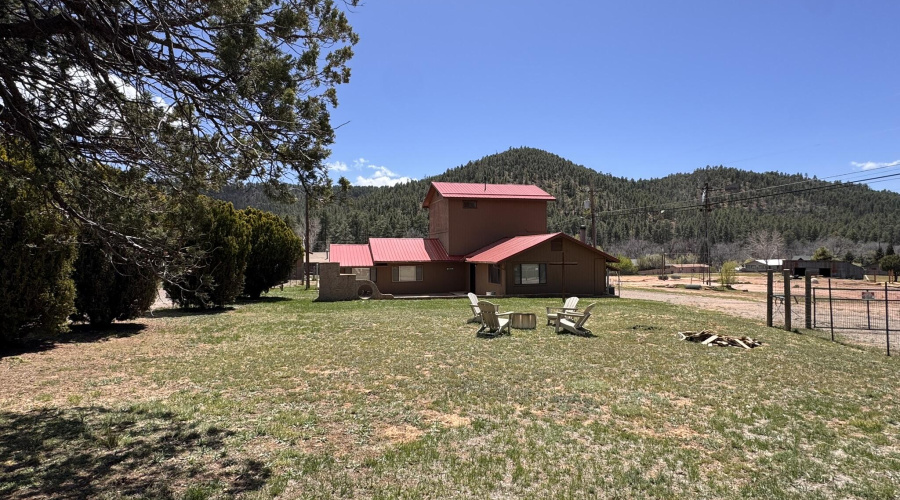 1 - Main home front yard (2)