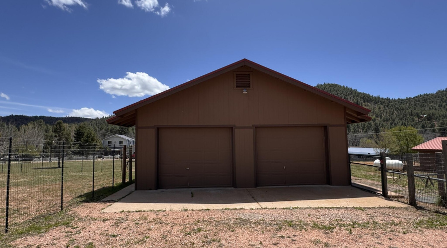 43 - 2 car Garage (2)