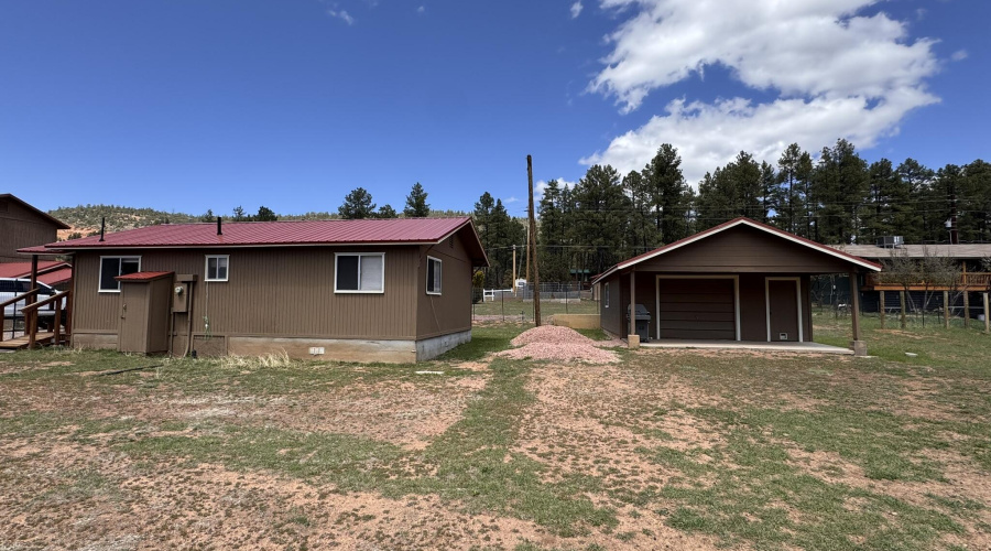 51 - Guest home & workshop