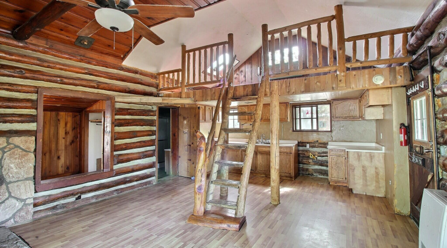 Home 2 Loft & Kitchen