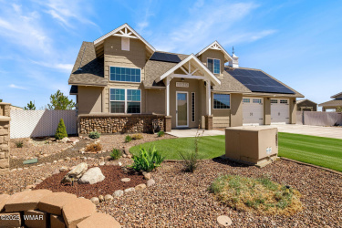 1030 Medallion Circle, Taylor, Arizona 85939, Bedrooms, ,Bathrooms,Residential,For Sale,Medallion,256444