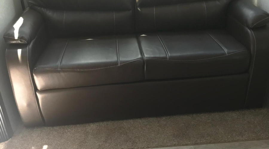 5th Wheel Leather Couch 2