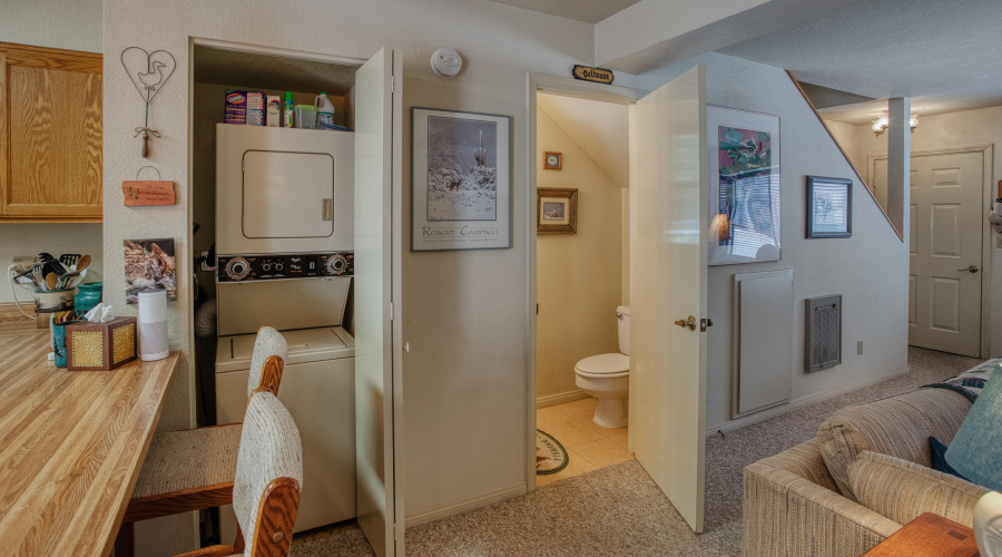 Powder Room & Laundry