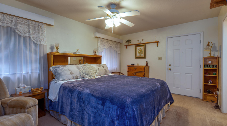 photo(17) 2045 SIlver Creek Dr Stephen 0