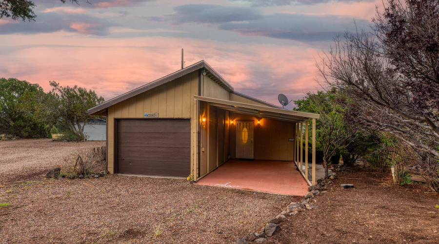 photo(1) 2045 SIlver Creek Dr Stephen 07