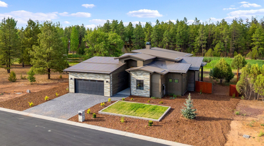 Front of home 3449BearMountaindrive