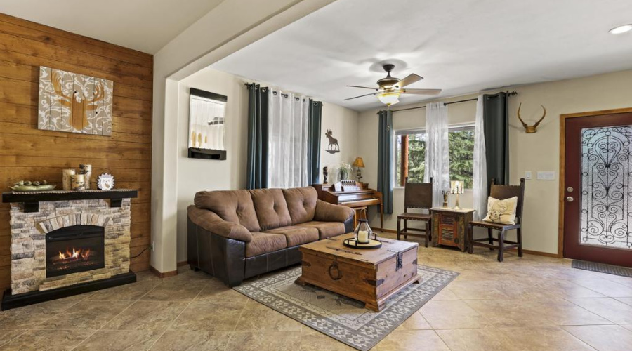 Guest Quarters Living Room w Fireplace