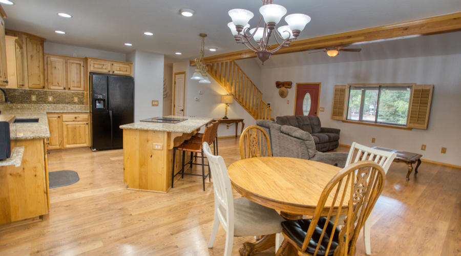 Dining Area to Kitchen