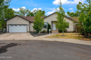 200 Kendra Circle, Show Low, Arizona 85901, Bedrooms, ,Bathrooms,Residential,For Sale,Kendra,256948