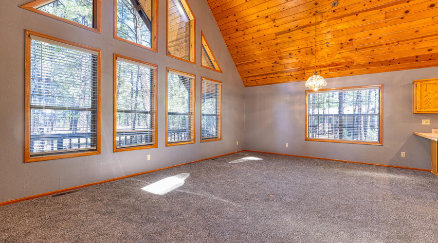 photo(11) 950 Cooper Lane LS Jenn 0705