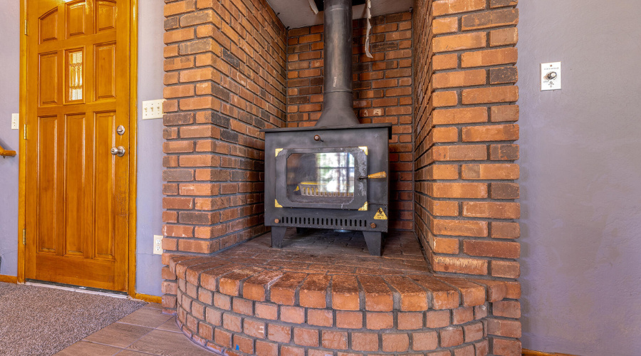 photo(14) 950 Cooper Lane LS Jenn 0705