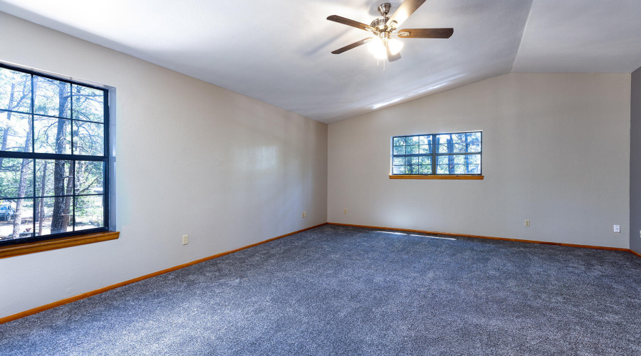 photo(19) 950 Cooper Lane LS Jenn 0705