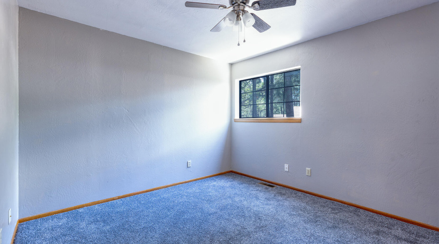 photo(23) 950 Cooper Lane LS Jenn 0705