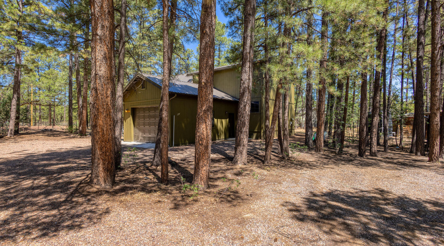 photo(26)ab 950 Cooper Lane LS Jenn 0705