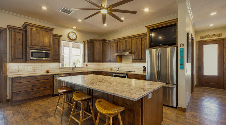 15-web-or-mls-photo(15) 828 N Gun Creek