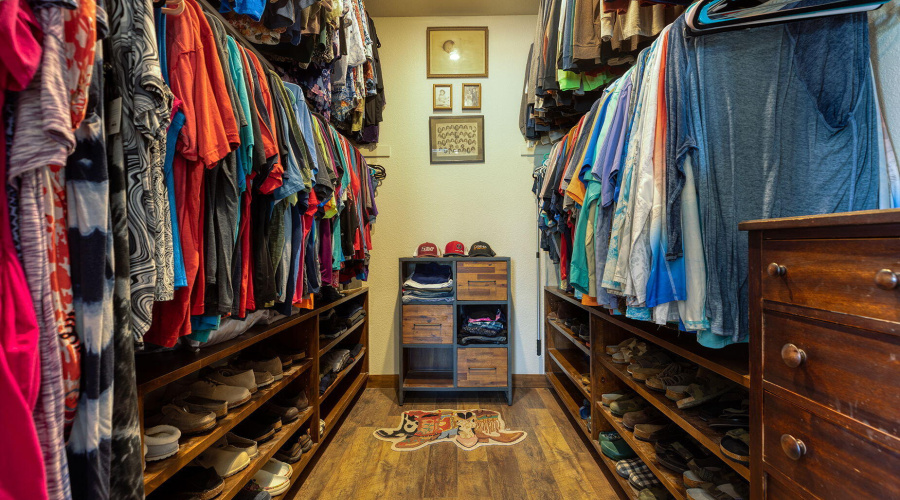 20-web-or-mls-photo(20) 828 N Gun Creek