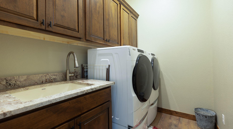 31-web-or-mls-photo(31) 828 N Gun Creek