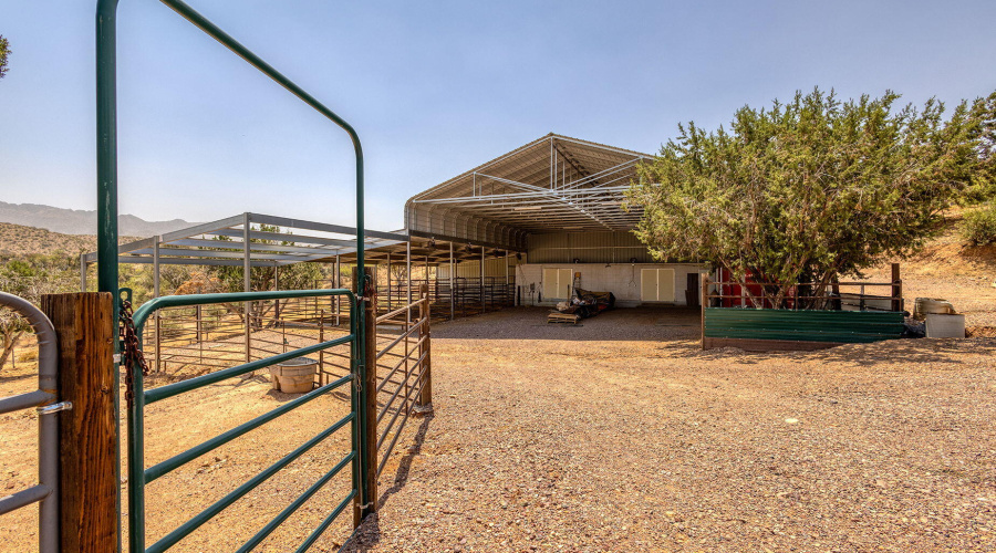 46-web-or-mls-photo(46) 828 N Gun Creek