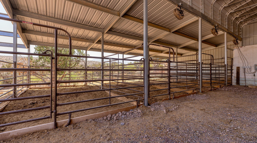 48-web-or-mls-photo(48) 828 N Gun Creek