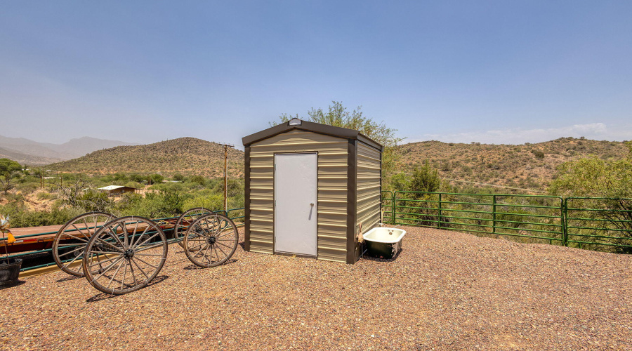 51-web-or-mls-photo(51) 828 N Gun Creek