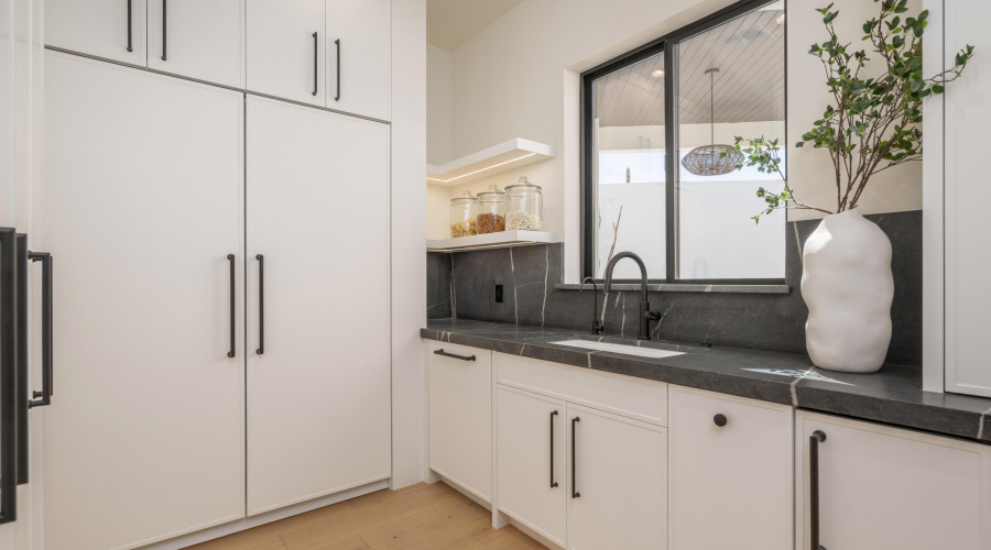 Butler Pantry