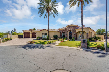 8325 Cantera Avenue, Peoria, Arizona 85383, Bedrooms, ,Bathrooms,Residential,For Sale,Cantera,92566