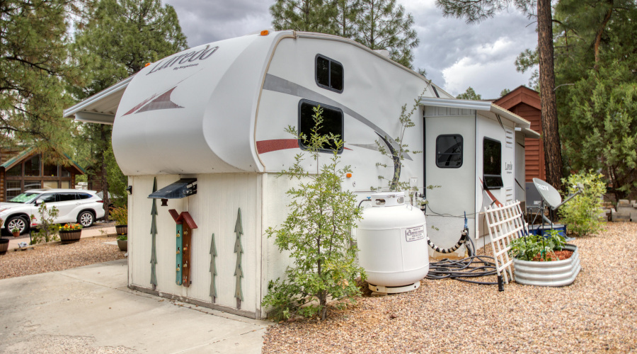 WMVV Corner Lot Home