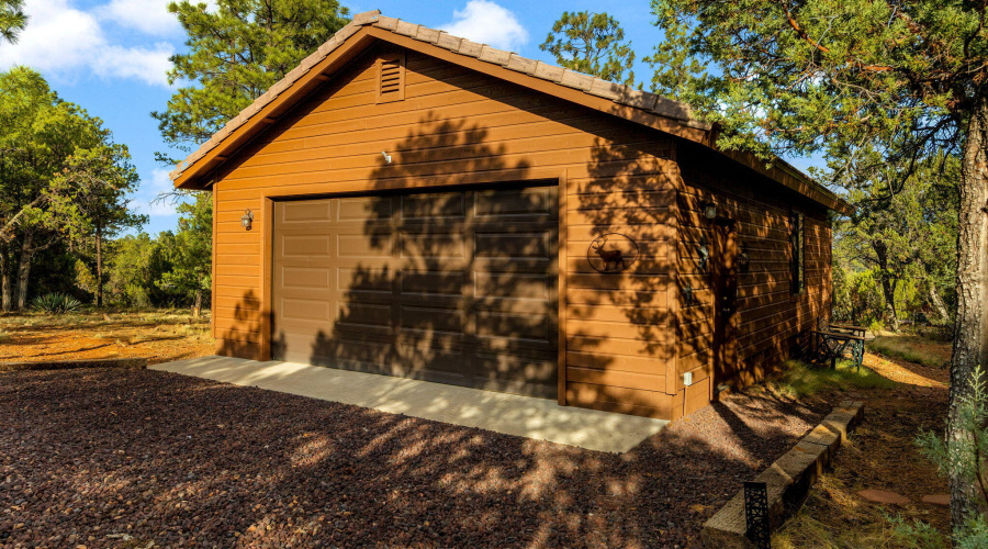 2781AirParkDr-Overgaard-AZ-26