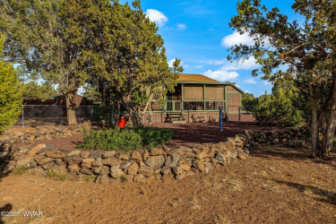 1919 Daggs Street, Show Low, Arizona 85901, Bedrooms, ,Bathrooms,Residential,For Sale,Daggs,256996