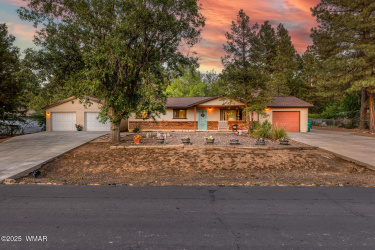 1041 36th Drive, Show Low, Arizona 85901, Bedrooms, ,Bathrooms,Residential,For Sale,36th,256868