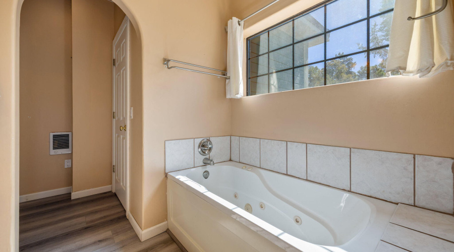 Master tub