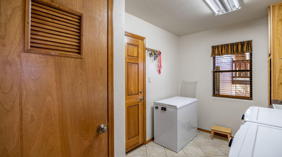 FREEZER N LAUNDRY ROOM