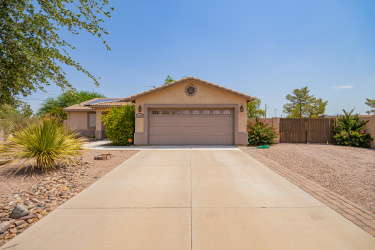1202 Prior Avenue, Coolidge, Arizona 85128, Bedrooms, ,Bathrooms,Residential,For Sale,Prior,92619