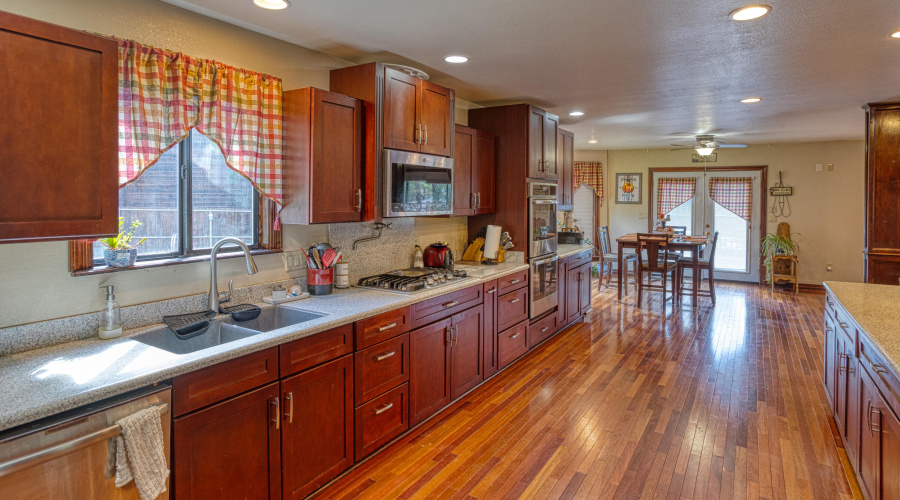 Kitchen to Dining Area