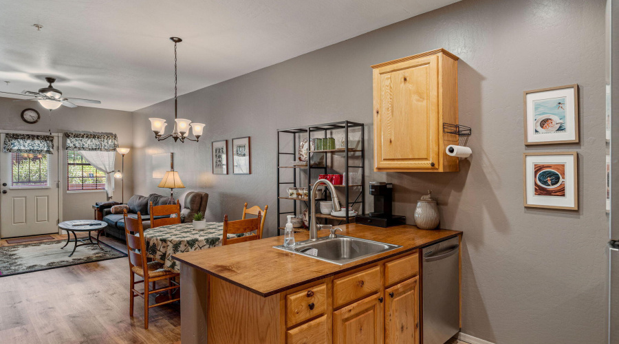 2385QuarterHorseTrl-Unit113-HeberOvergaa