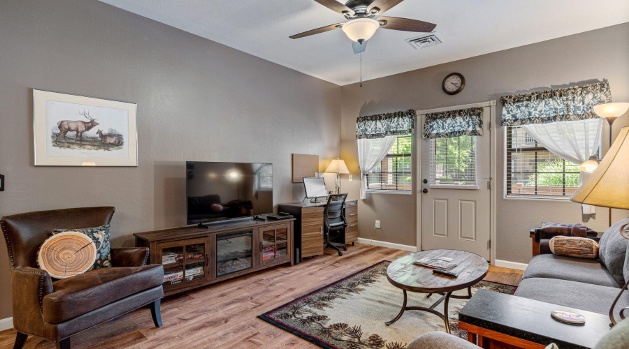 2385QuarterHorseTrl-Unit113-HeberOvergaa