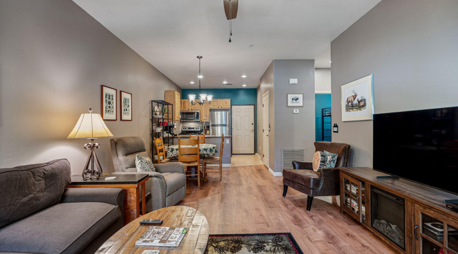 2385QuarterHorseTrl-Unit113-HeberOvergaa