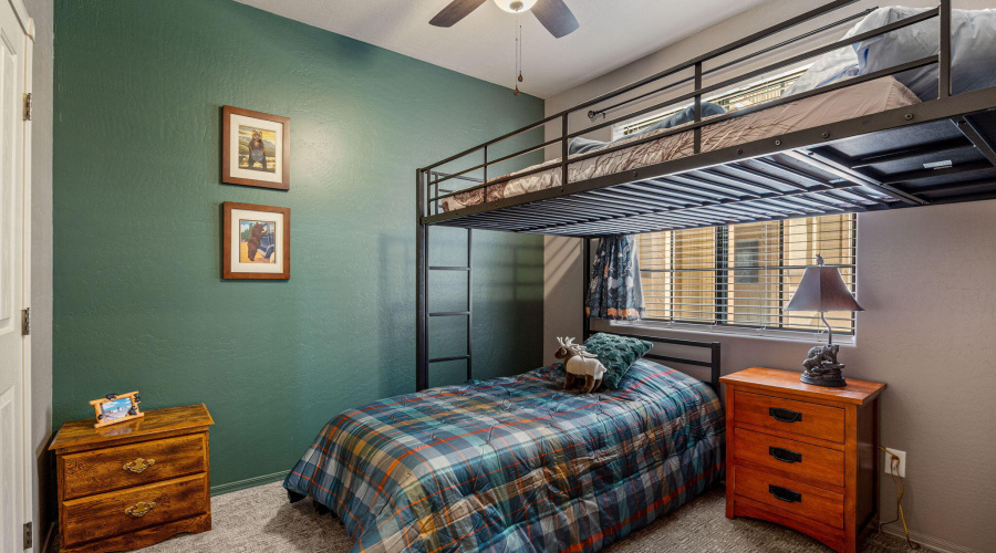 2385QuarterHorseTrl-Unit113-HeberOvergaa