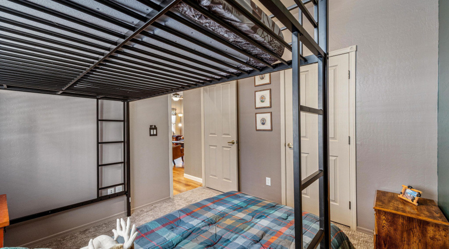 2385QuarterHorseTrl-Unit113-HeberOvergaa