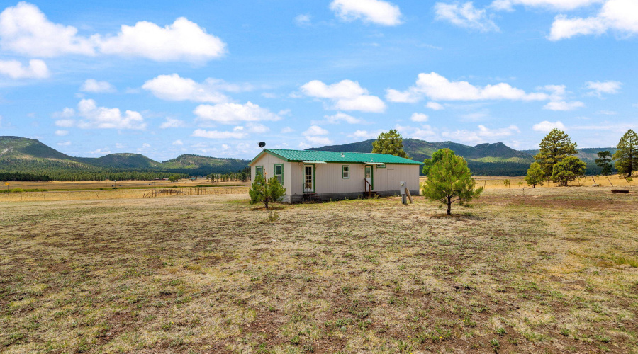 42765US180-Alpine-AZ-18