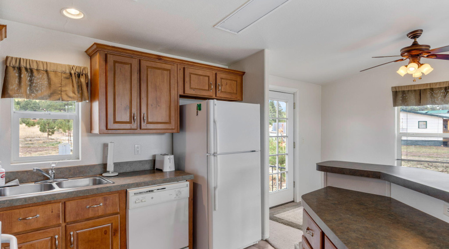 42765US180-Alpine-AZ-11