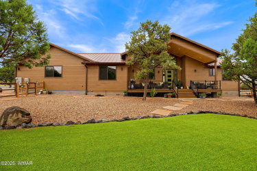 2344 Hellcat Circle, Overgaard, Arizona 85933, Bedrooms, ,Bathrooms,Residential,For Sale,Hellcat,256976