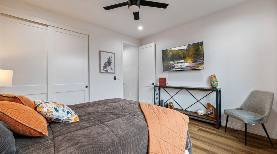 2344HellcatCir-Overgaard-AZ-22