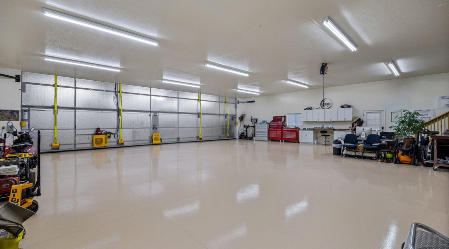 2344HellcatCir-Overgaard-AZ-34