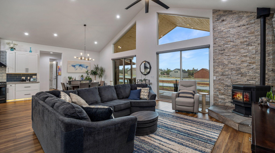 2344HellcatCir-Overgaard-AZ-8