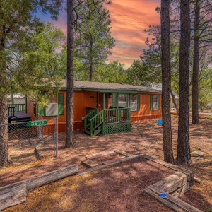3532 Sunset Ln