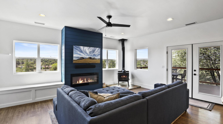 Living and dining1E0A5375